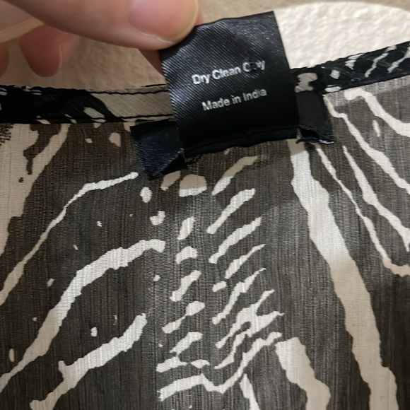 Black and white sheer shirt - Picture 7 of 8